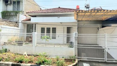 Rumah Elite di Kawasan Kebayoran Lama, Jakarta Selatan, LB 180m², Harga 7,7 Miliar