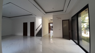 Rumah Area Premium BSD, Tangerang Selatan - Harga Menarik 6 Miliar