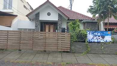 Kesempatan Eksklusif, rumah Mewah di Serpong Utara, Tangerang Selatan, LB 200m²