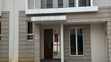 Rumah Siap Pakai di Area Suvarna Sutera, Tangerang, LT 160m²