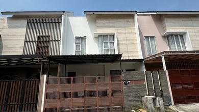 Rumah Area Premium Modernland, Tangerang - Harga Menarik 3,3 Miliar