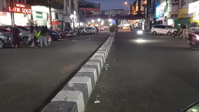 Ruko Sudah Ada Bisnis..tinggal Terusin..pinggir Jalan