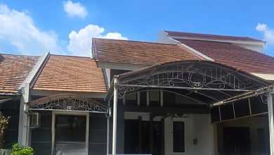 Kesempatan Rumah di Legenda Wisata, Bogor, LB 100m², Harga 1,05 Miliar