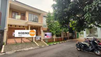 Rumah Mewah di Jatikarya, Bekasi, 4 Kamar Tidur, LT 308m²