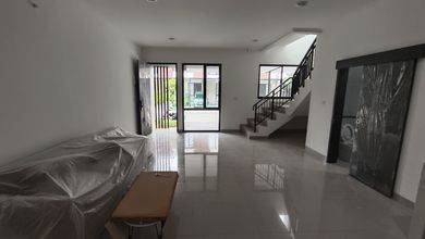 Rumah Furnished Siap Tinggal Kawasan Pantai Indah Kapuk