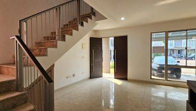 Jual Segera Rumah Elit di Pantai Indah Kapuk, Jakarta Utara, Luas 135 m2
