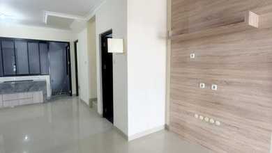 Rumah Siap Huni di Kawasan Daan Mogot, Jakarta Barat, LT 90m²