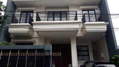 Rumah Sederhana area Sunrise Garden, Jakarta Barat, LT 148 m2