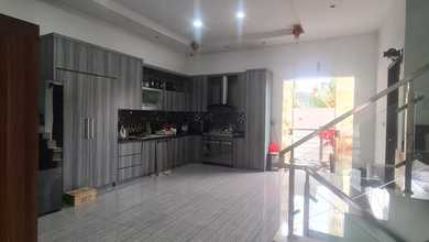 Hunian Mewah di Jelambar, Jakarta Barat, 6 KT, LT 176m²