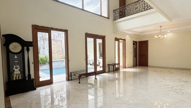 Rumah Mewah di Kawasan Wijaya, Jakarta Selatan, LB 600m², Harga 42 Miliar