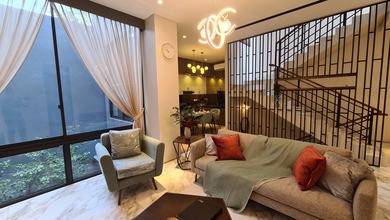 Rumah Area Luxury Bintaro, Jakarta Selatan - Harga Menarik 6,8 Miliar
