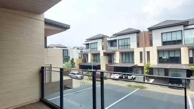 Jual Rumah Mewah Luas 190 m2 Area BSD, Tangerang