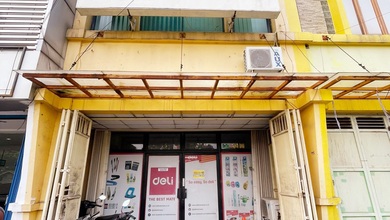 Ruko Row 4 Mobil Parkiran Luas Cocok Untuk Kuliner Dan Kantor