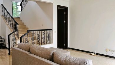 Rumah Mewah di BSD, Tangerang, 4 Kamar Tidur, LT 200m²