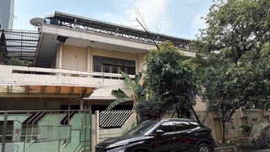 Kesempatan Eksklusif, rumah Prestisius di Pluit, Jakarta Utara, LB 350m²