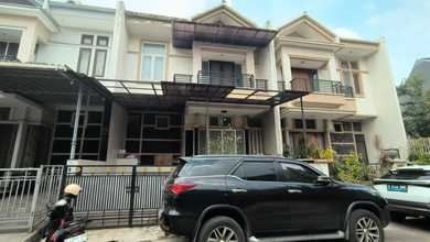 Rumah Prestisius di Kawasan Green garden, Jakarta Barat, LB 260m², Harga 4,8 Miliar