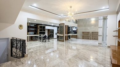 Rumah Prestisius di Kawasan Pantai Indah Kapuk, Jakarta Utara, LB 250m², Harga 12,5 Miliar