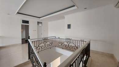Hunian Prestisius di Kawasan Pondok Indah, Jakarta Selatan, LB 300m², Harga 16 Miliar