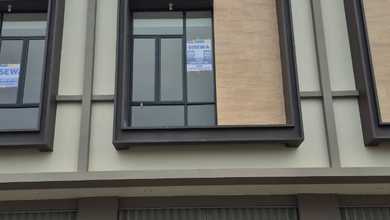 Disewakan 2 Ruko Gandeng Ashta Arcade Suvarna Sutera 