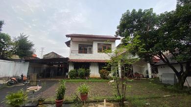 Hunian Mewah di Kawasan Petukangan, Jakarta Selatan, LB 400m², Harga 11 Miliar