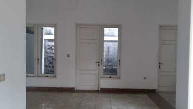 Rumah Dijual di Kelapa Dua, Tangerang, LB 98m², Harga Kompetitif!