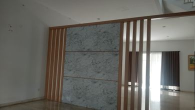 Rumah Siap Tempat dengan LT m2 Semi Furnished