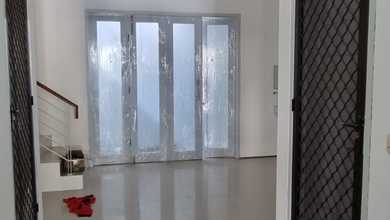 For Sale rumah Eksklusif di Pakuwon City, Surabaya - LT 104m²