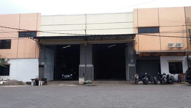 Dijual Gudang 2 Unit Jejer Pergudangan Tritan Taman Jemundo