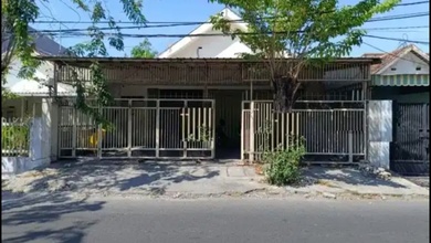 Dijual Rumah Strategis di Gubeng, Surabaya - LT 250m²