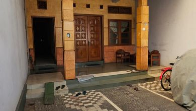 Hunian Mewah di Tenggilis Mejoyo, Surabaya, 5 KT, LT 1152m²