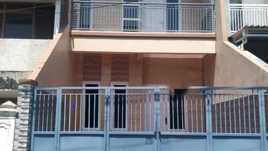 Jual Rumah Strategis di Tambaksari, Surabaya - LT 110m²