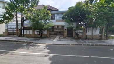 Rumah Eksklusif Unfurnished Lokasi Strategis Daerah Gayungan