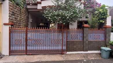 Penawaran Eksklusif, rumah Mewah di Radio Dalam, Jakarta Selatan, LB 220m²