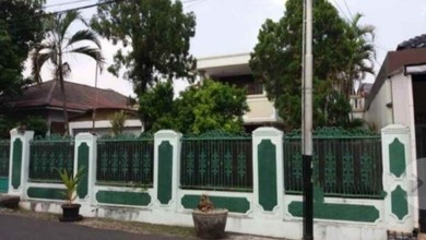 Rumah Elegan di Kebon Jeruk, Jakarta Barat, 5 KT, LT 630m²