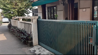 Kesempatan Eksklusif, rumah Mewah di Ciputat Timur, Tangerang Selatan, LB 250m²