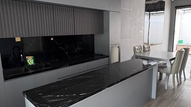 Rumah Siap Pakai di Area Harapan Indah, Bekasi, LT 126m²