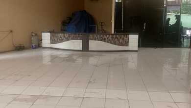 Ruko Ex Showroom di Jalan Raya Bekasi