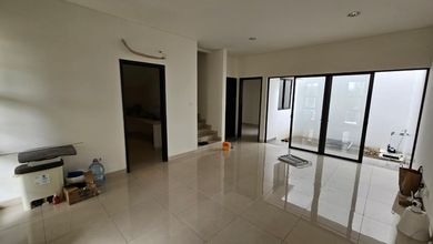 Penawaran Langka, rumah Mewah di Cakung, Jakarta Timur, LB 144m²