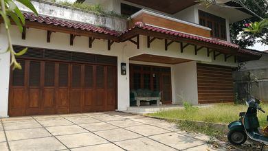 Jual Rumah Siap Tinggal area Kebayoran Baru, Jakarta Selatan, LT 690 m2