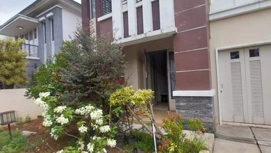 Rumah  Daerah Strategis Kawasan BSD Delatinos