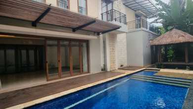 Rumah Prestisius di Kawasan Kemang, Jakarta Selatan, LB 397m², Harga 11,5 Miliar