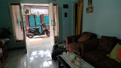 Rumah Siap Huni di Kawasan Halim Perdana Kusuma, Jakarta Timur, LT 110m²