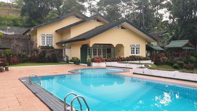 Rumah Elegan di Cisarua, Bogor, 3 KT, LT 3200m²