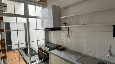 Dijual Rumah Strategis di Jagakarsa, Jakarta Selatan - LT 105m²