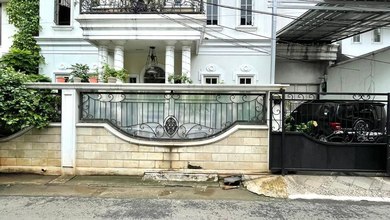 Kesempatan Langka, rumah Mewah di Cipete, Jakarta Selatan, LB 240m²