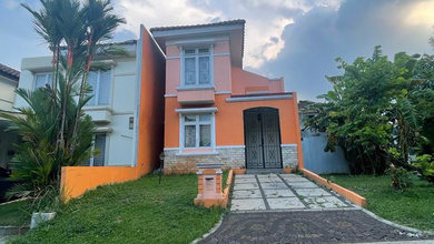 Rumah Eksklusif LT 105 m2, di Legenda Wisata, Bogor