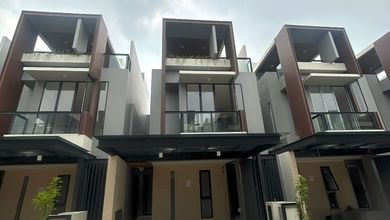 Jual Rumah Siap Tinggal di Metland Puri, Jakarta Barat, LT 105 m2