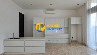 Rumah Siap Huni dengan Luas m2 Semi Furnished
