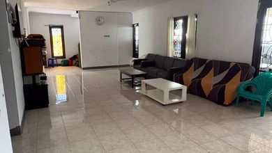 Penawaran Eksklusif, rumah Mewah di Jelambar, Jakarta Barat, LB 665m²