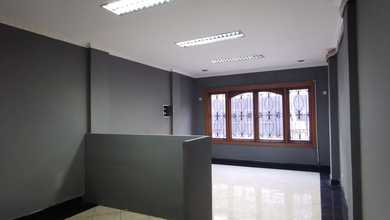 Dijual Ruko Komplek Duta Merlin Jakarta Pusat, lokasi bagus